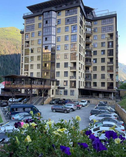 2-к. квартира, 53 м², 2/12 эт.