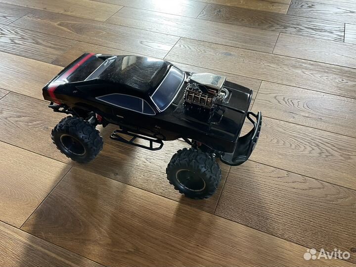 Машина на радиоуправлении Dodge Challenger R/T