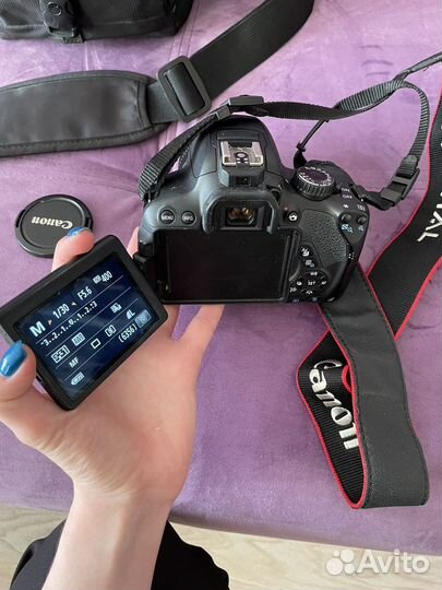 Зеркальный фотоаппарат Canon EOS 650D