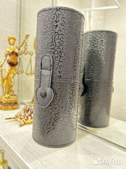 Набор кистей для макияжа в тубусе