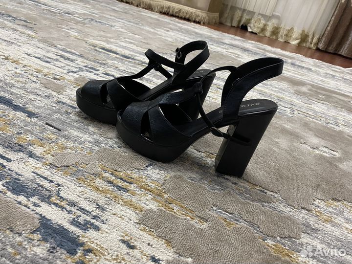 Босоножки женские 40 размер натуральная кожа