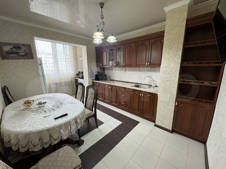 3-к. квартира, 75 м², 5/9 эт.