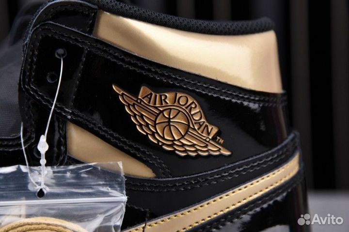 Кроссовки Nike Air Jordan 1 Retro High Black Gold