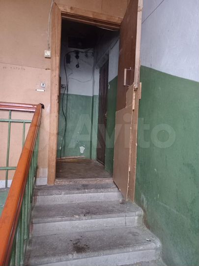 Комната 32 м² в 4-к., 2/2 эт.