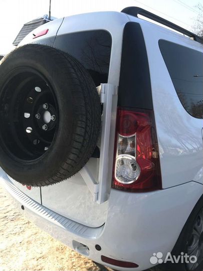 Кронштейн крепления запасного колеса на Лада Ларгу