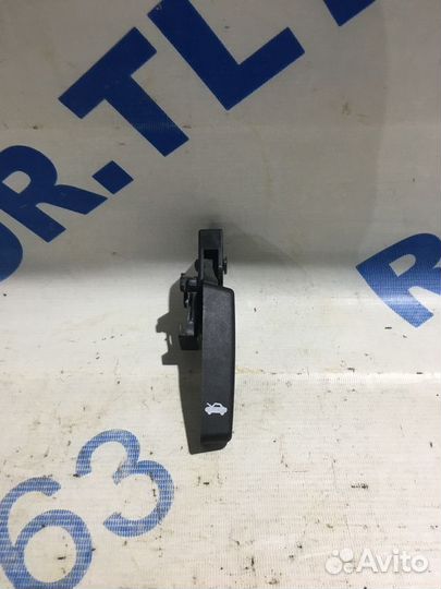 Ручка открывания капота opel astra J 1.6 ат седан