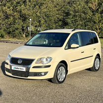 Volkswagen Touran 1.4 AMT, 2010, 281 000 км, с пробегом, цена 1 059 000 руб.