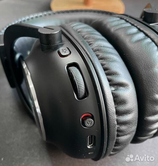 Наушники Logitech G PRO X Wireless