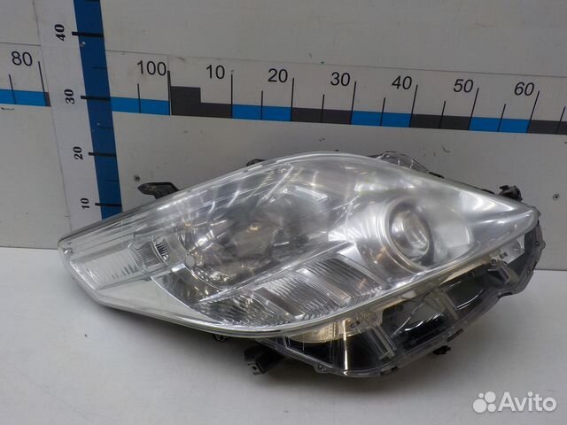 Фара правая Toyota Alphard 2008-2014