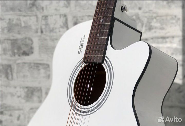 Акустическая гитара Elitaro + Аксессуары