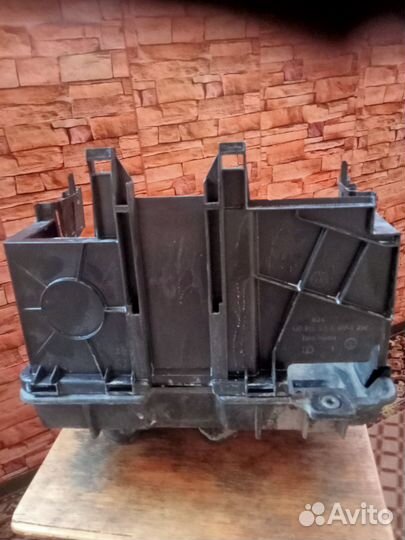 Корпус акб Фольксваген.Шкода