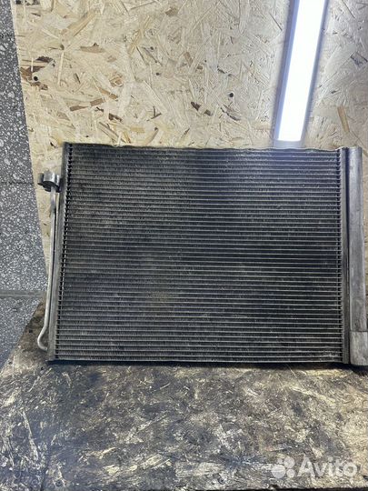 Радиатор кондиционера BMW X5 E70