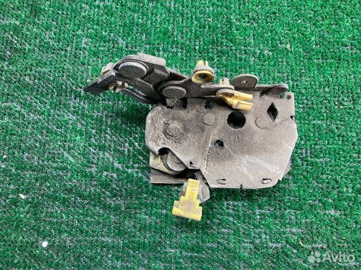 Замок двери задний левый Ford Explorer 1990-1994