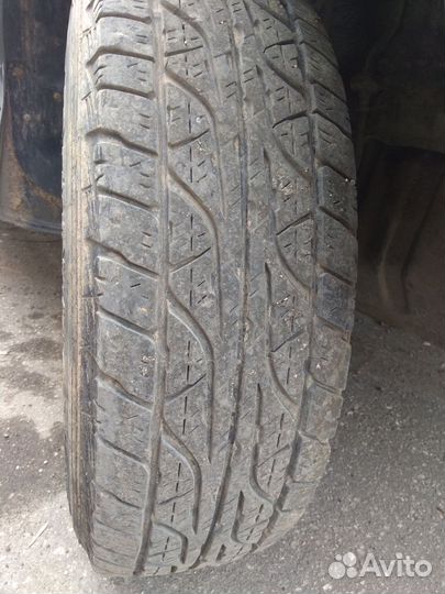 Dunlop Grandtrek AT3 215/70 R16