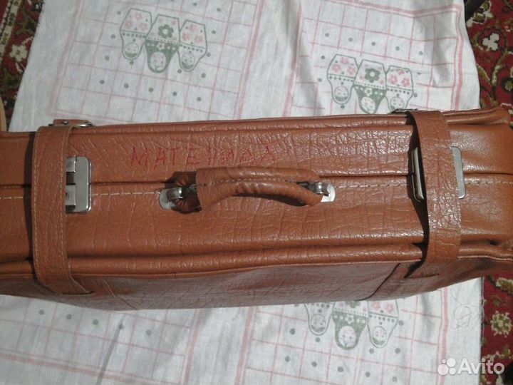 Шикарный чемодан СССР с чехлом Винтаж