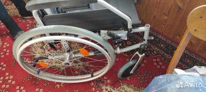 Инвалидная коляска новая