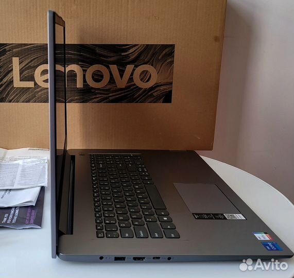 Ноут как Новый Lenovo 17.3/i7-11Gen 4.7GHz/SSD/8Gb