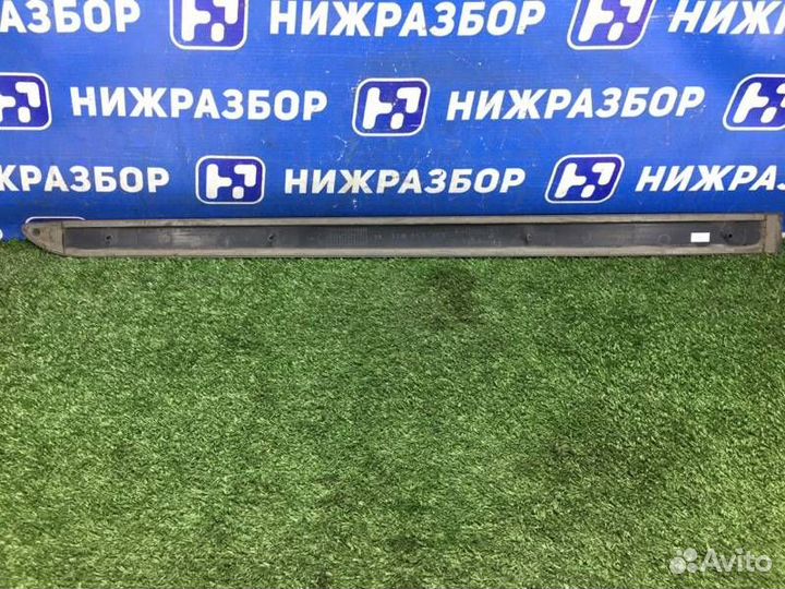 Накладка двери задняя левая Volkswagen Caddy