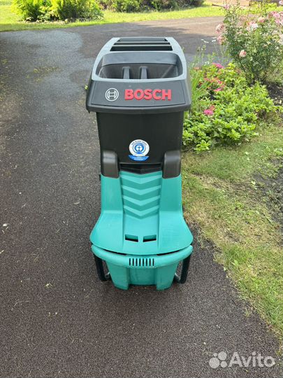 Садовый измельчитель мусора Bosch AXT 25 D