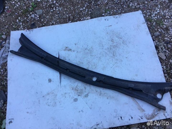 Решетка стеклоочистителя Митсубиси Галант 8