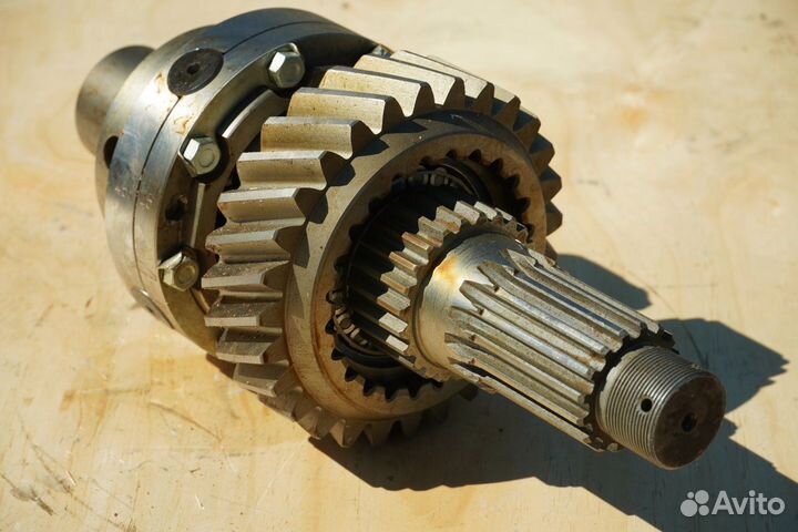 Дифференциал межмостовой маз 63031-2506010 (z28х16