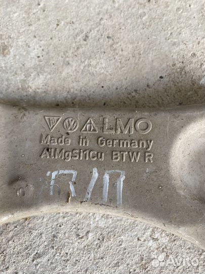 Рычаг передний правый VW Touareg Nf 2012