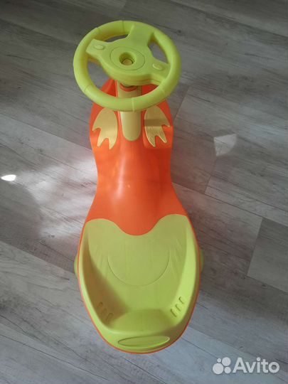 Машинка бибикар