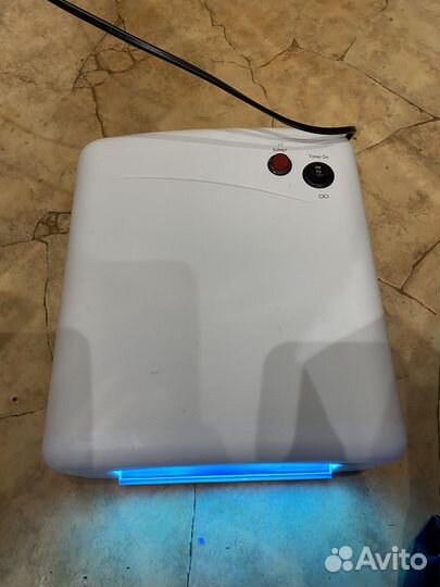 Лампа для ногтей