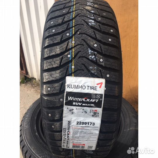 Kumho WinterCraft SUV Ice WS31 215/65 R17 103T