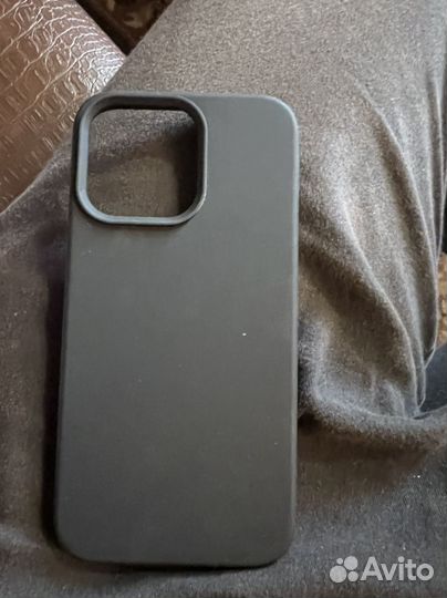 Чехол на iPhone 13