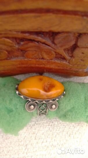 Кольцо,колье,брошь