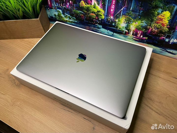 MacBook Pro 16 2019 i7 16gb Шикарный