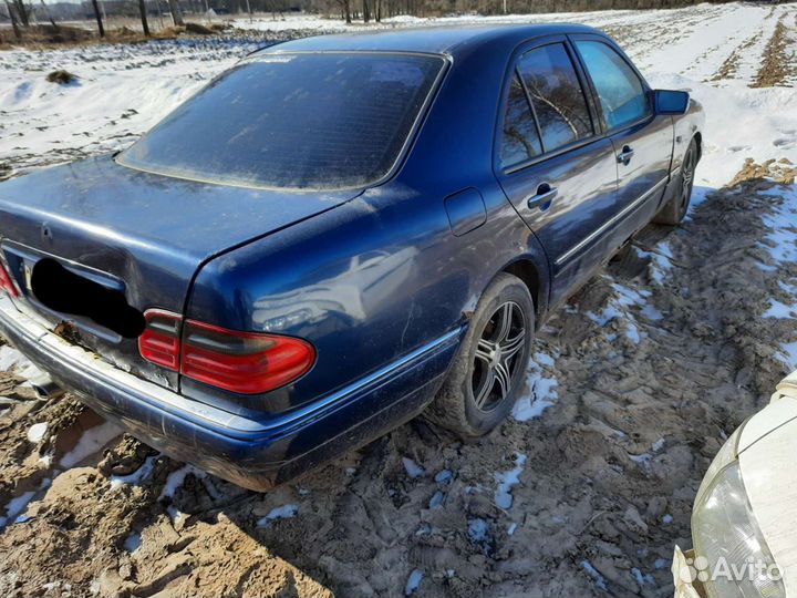 Мерседес е 230