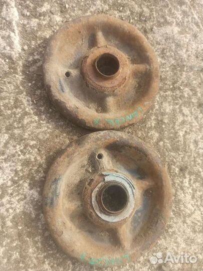 Чашка пружины Mitsubishi Lancer 10