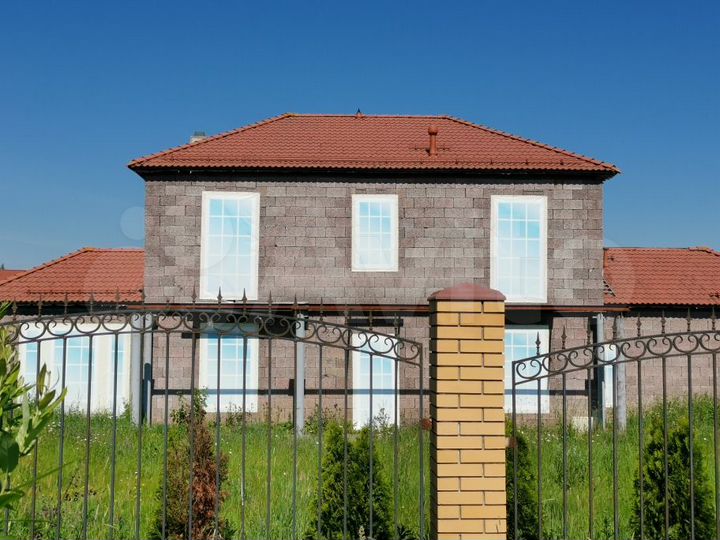 Коттедж 332 м² на участке 12,3 сот.