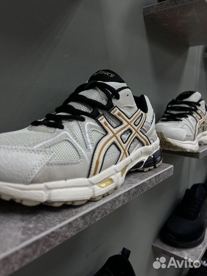 Кроссовки asics