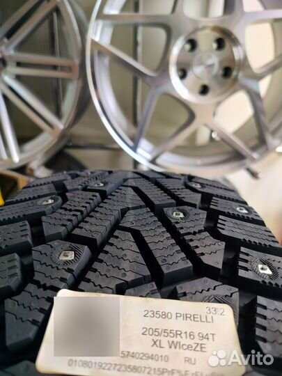 Pirelli Ice Zero 205/55 R16 94T