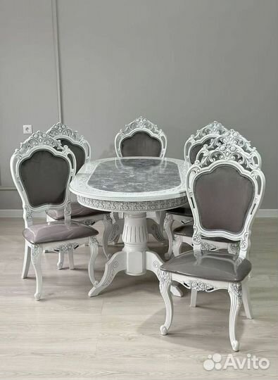 Столы и стулья. Комплект