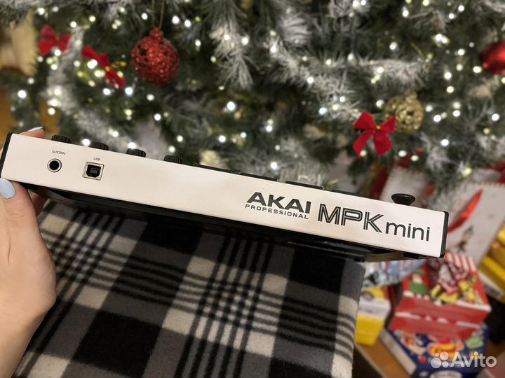 Midi клавиатура akai mpk mini 3