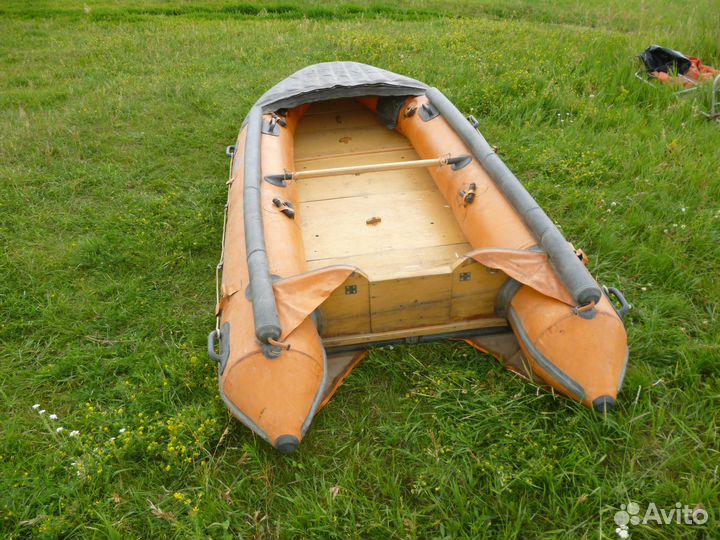 Продам надувную лодку
