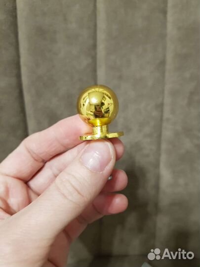 Ручки кнопки мебельные