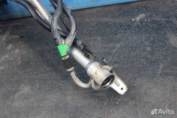 Горловина топливного бака Land Rover Discovery 3