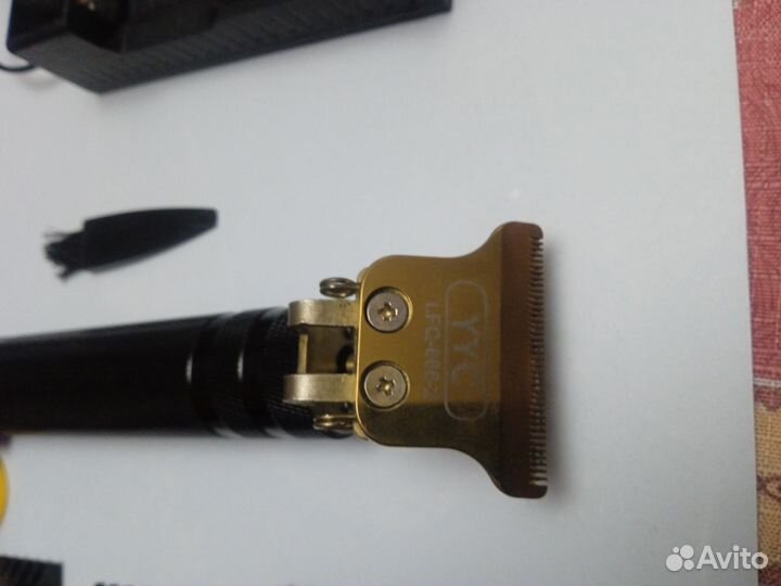 Триммер для бороды и усов