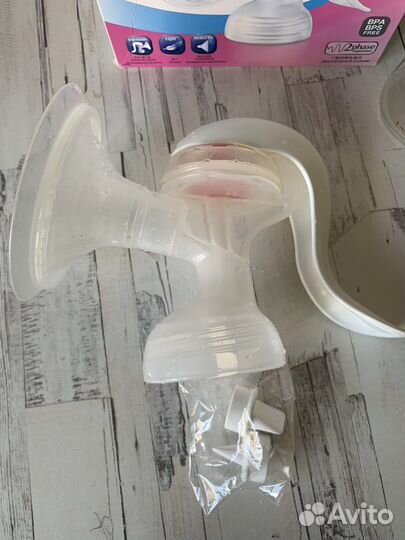 Молокоотсос ручной и бутылка pigeon