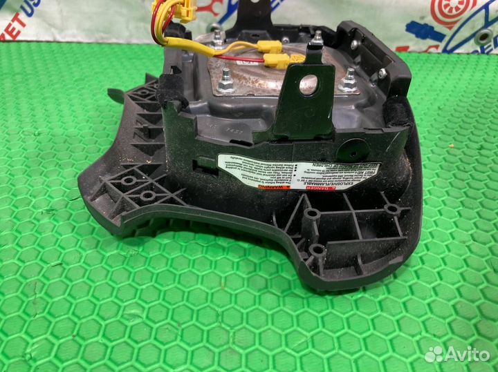 Подушка безопасности водителя Acura Mdx YD1 J35A5