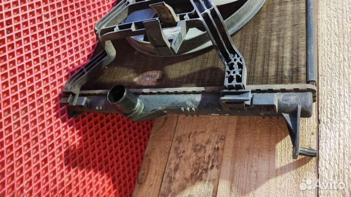 Радиатор двс Renault Logan 1 фаза2