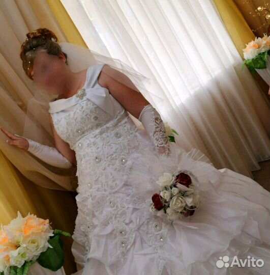 Свадебное платье