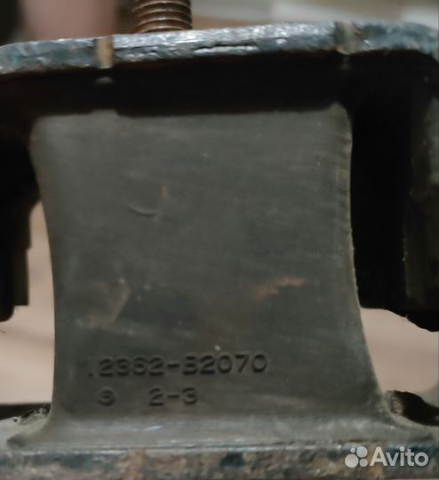 Подушка двигателя daihatsu hijet