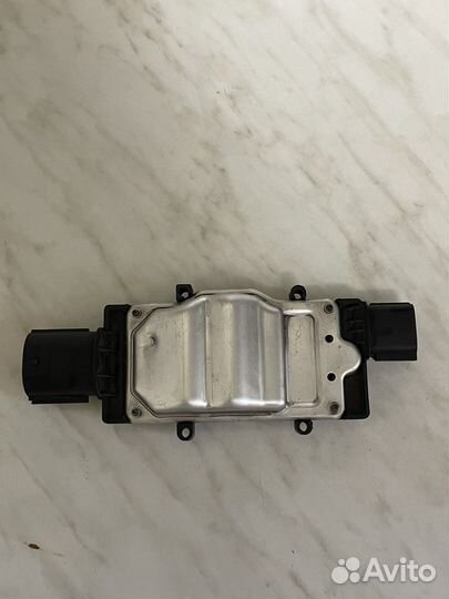 Блок управления вентилятором Ford Focus 3