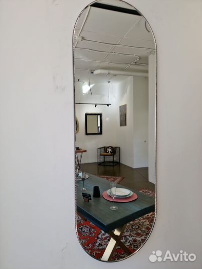 Зеркало с подсветкой в металлической раме